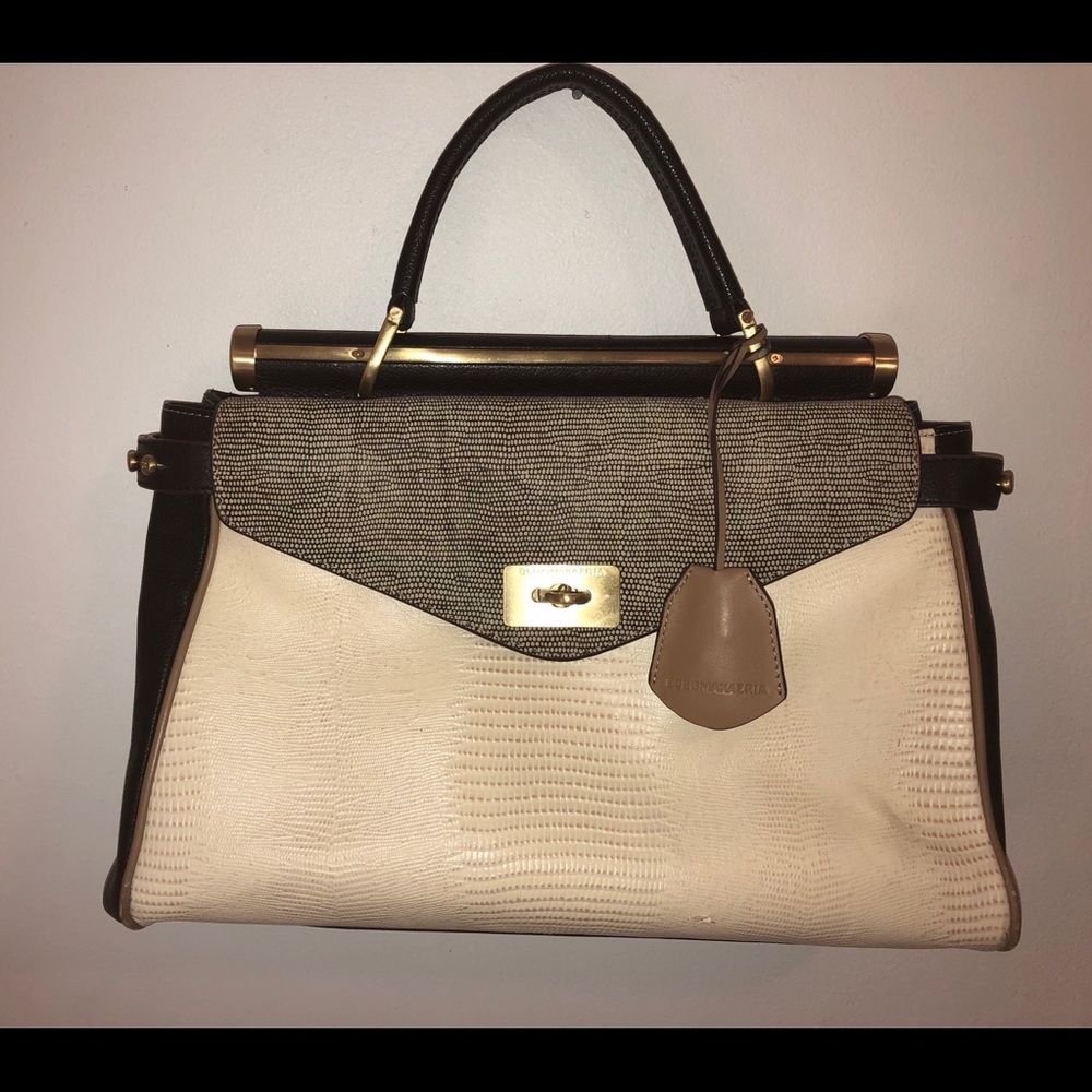 BCBGMAXAZRIA purse with changeable straps